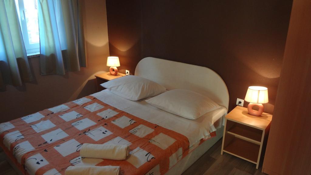 Apartments Laura I Angelina Tribunj  Phòng bức ảnh