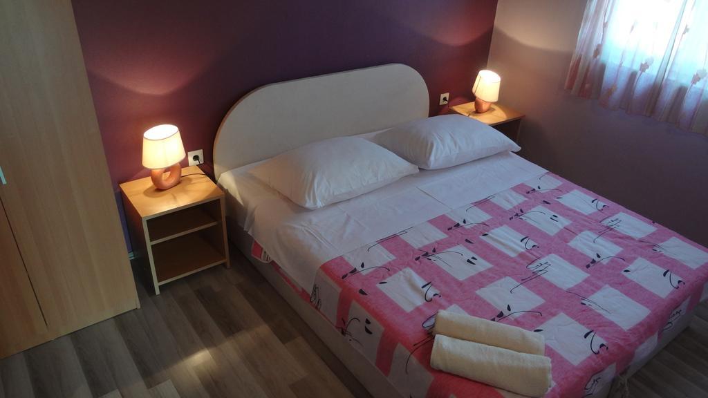 Apartments Laura I Angelina Tribunj  Phòng bức ảnh